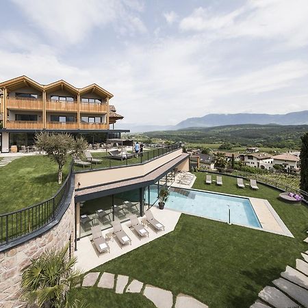 Hotel Torgglhof Caldaro Exterior photo